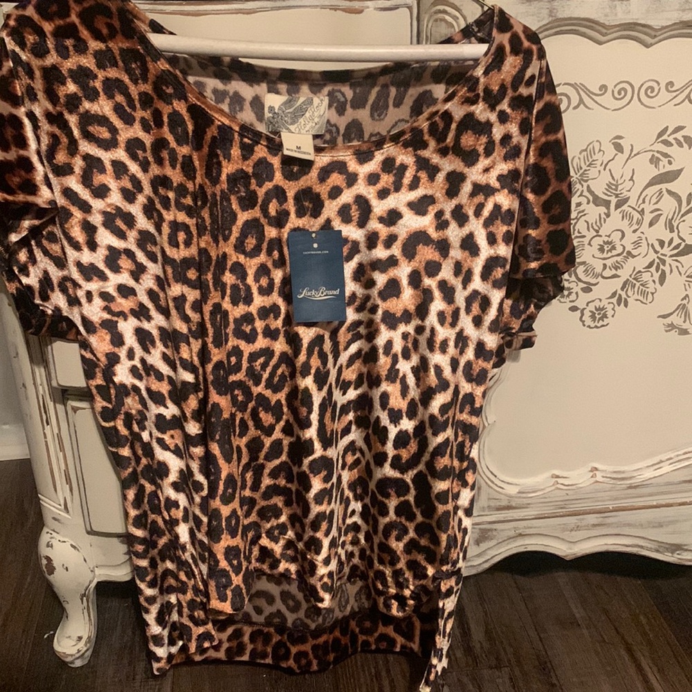 Lucky top NWT soft velvet leopard print